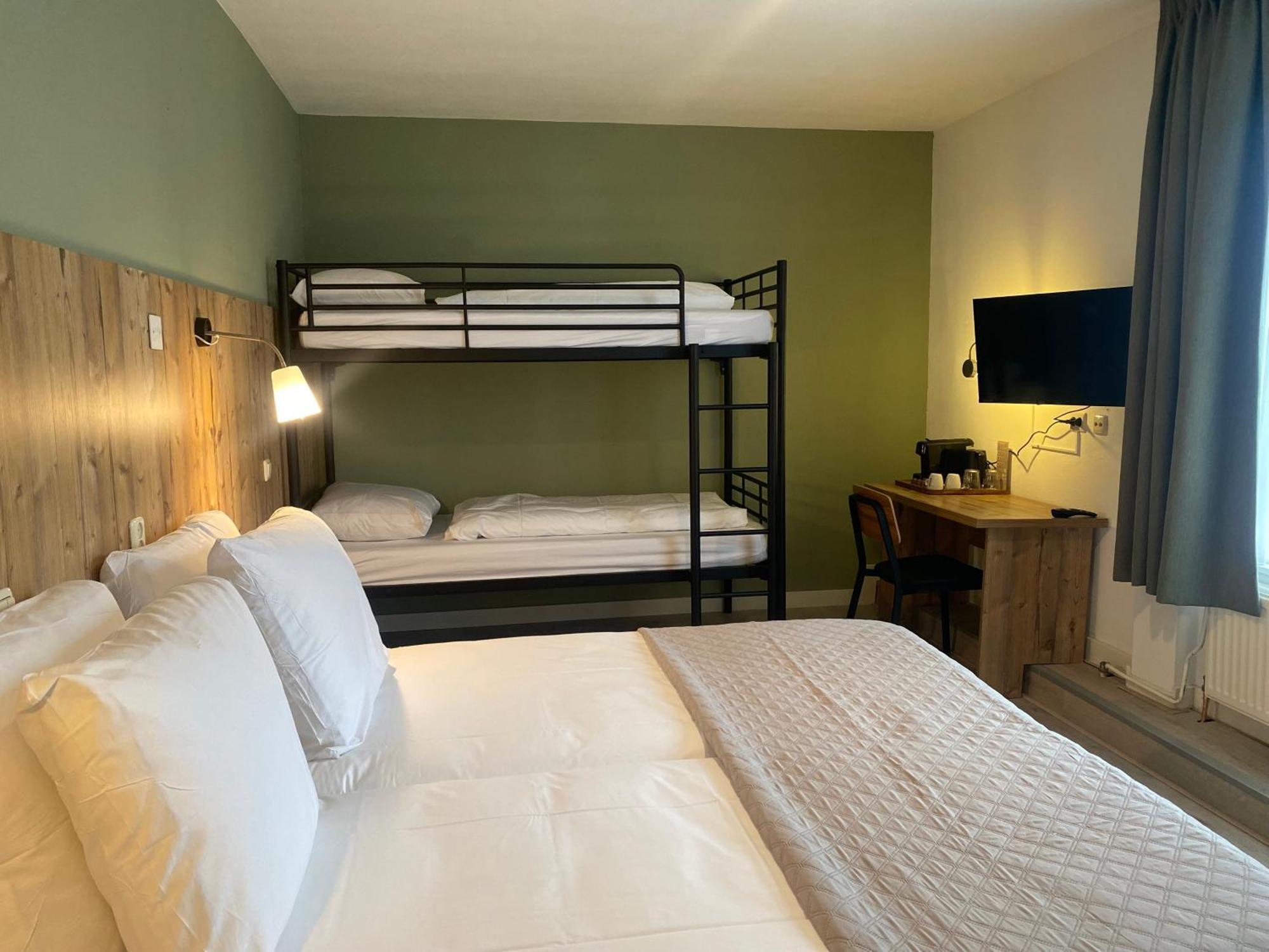 Emilia Hotel 3*